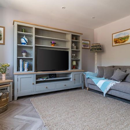 Fleming Cottage - Contemporary Cotswold Home Upper Rissington 외부 사진