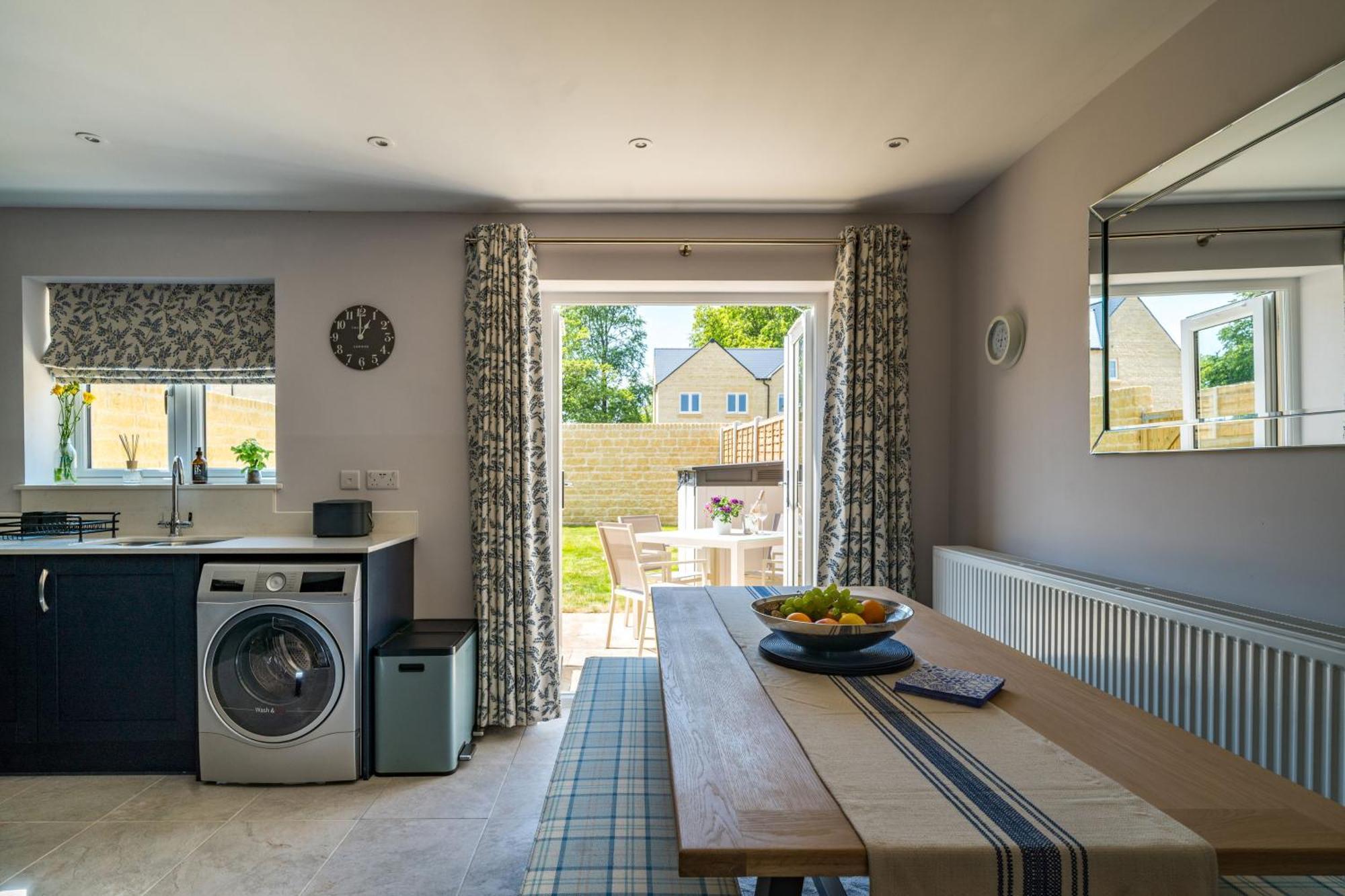 Fleming Cottage - Contemporary Cotswold Home Upper Rissington 외부 사진